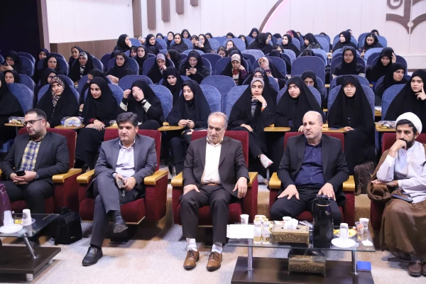 آیین استقبال از نودانشجومعلمان دانشگاه فرهنگیان اصفهان همزمان با سراسر کشور  16