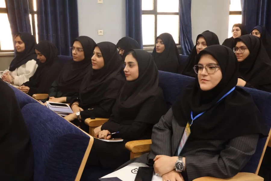 برگزاری هفتمین همایش ملی آموزش شیمی 4