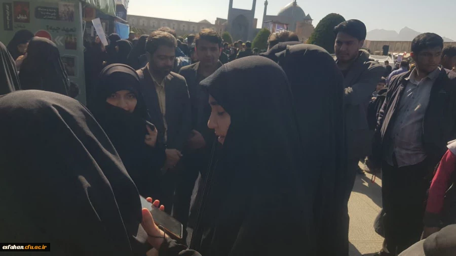 فریاد استکبارستیزی دانشجومعلمان دانشگاه فرهنگیان استان اصفهان همزمان با برگزاری این مراسم در ایران اسلامی ۱۳ آبان ۱۴۰۴ 11