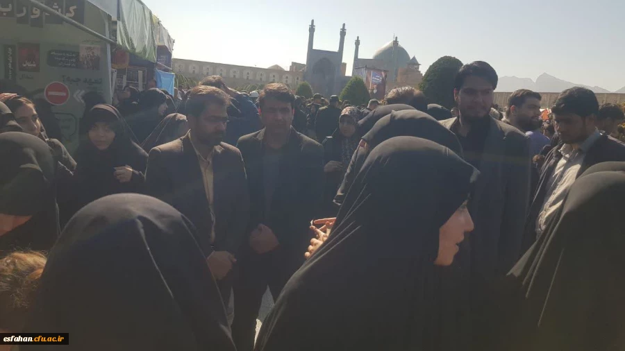 فریاد استکبارستیزی دانشجومعلمان دانشگاه فرهنگیان استان اصفهان همزمان با برگزاری این مراسم در ایران اسلامی ۱۳ آبان ۱۴۰۴ 12