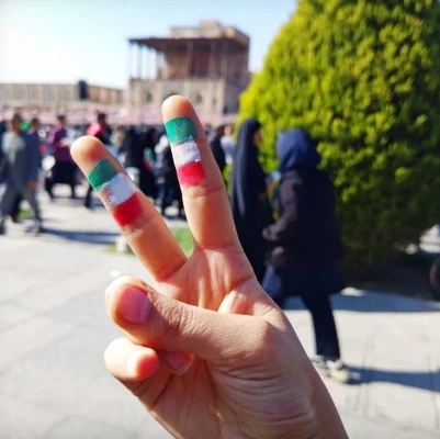 حضور سرپرست دانشگاه فرهنگیان استان در جمع پرشور دانشجومعلمان در راهپیمایی ۱۳ آبان ۱۴۰۴ 7