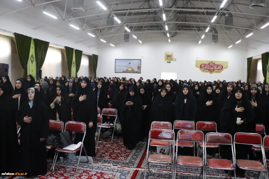 گزارشی از حضور و مشارکت فعال دبیران تشکل های دانشجویی و مدیرمسئولان نشریات دانشجویی دانشگاه فرهنگیان استان اصفهان در دهمین گردهمایی تشکل های دانشجویی 18