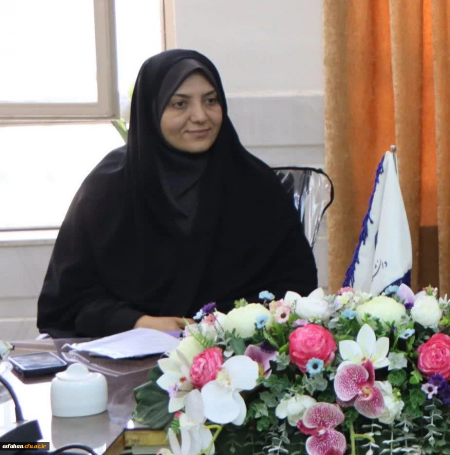 خانم دکتر مریم سهرابی، با نهایت افتخار و مسرت، کسب رتبه ی نخست «کارشناس فرهنگی» در دهمین گردهمایی تشکل های دانشجویی و جشنواره های حرکت، رویش و رسش را به سرکار عالی صمیمانه تبریک عرض می نماییم. 2