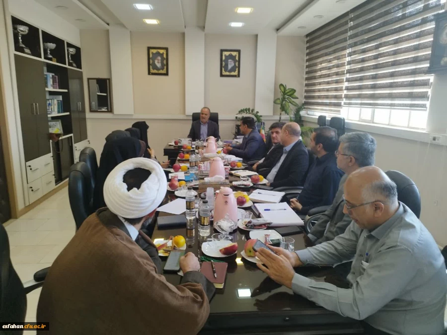 نشست هیأت رئیسه دانشگاه فرهنگیان استان اصفهان با تأکید بر هم افزایی، برنامه ریزی و تقویت تعاملات درون سازمانی برگزار شد
 6