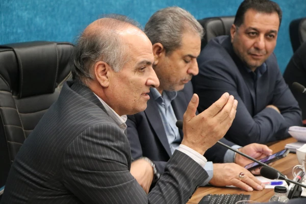 برگزاری جلسه هیئت امنای دانشگاه فرهنگیان استان اصفهان با محوریت اجلاسیه شهدای دانشجومعلم و بررسی طرح های تحولی دانشگاه
 10