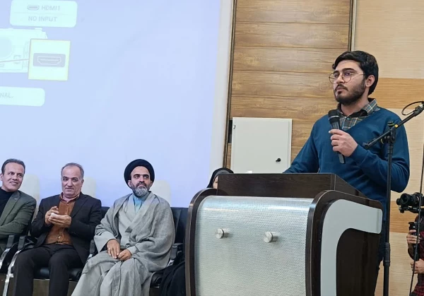 مراسم گرامیداشت روز دانشجو و نشست پرسش و پاسخ با دانشجومعلمان در مرکز امام خمینی(ره) کاشان 6