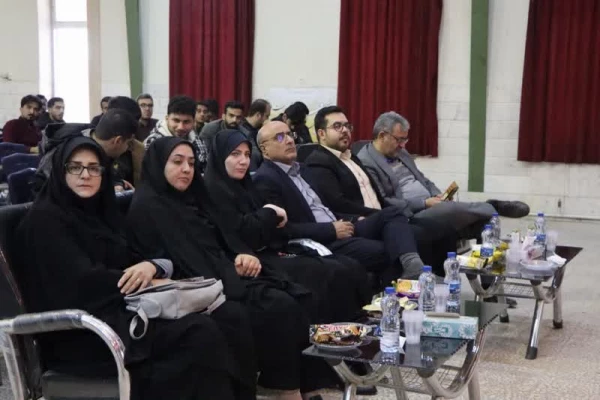 مراسم بزرگداشت روز دانشجو در مرکز شهید آیت نجف آباد 3