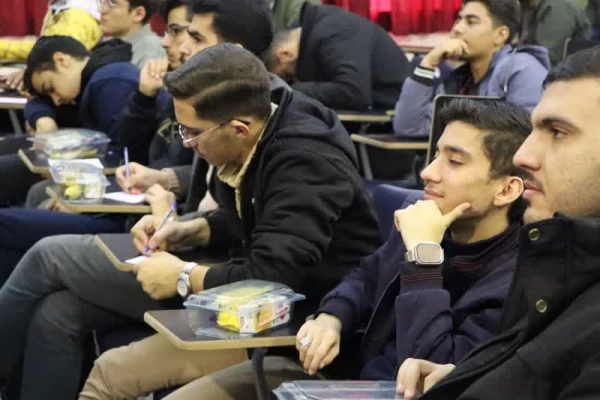 مراسم بزرگداشت روز دانشجو در مرکز شهید آیت نجف آباد 4