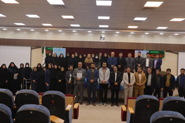 مراسم گرامیداشت هفته پژوهش به همت مدیریت پژوهش و فناوری دانشگاه فرهنگیان اصفهان 6