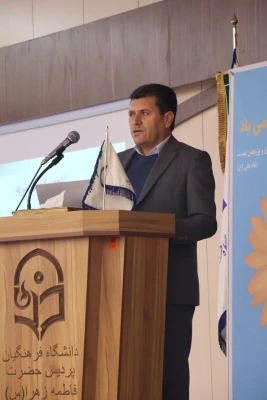 مراسم گرامیداشت هفته پژوهش به همت مدیریت پژوهش و فناوری دانشگاه فرهنگیان اصفهان 17