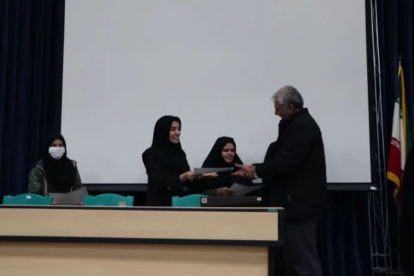 نشست مدیران مدارس کارورزی با مسئولان دانشکده علوم پایه شهید رجایی و اداره کل آموزش وپرورش استان اصفهان  5