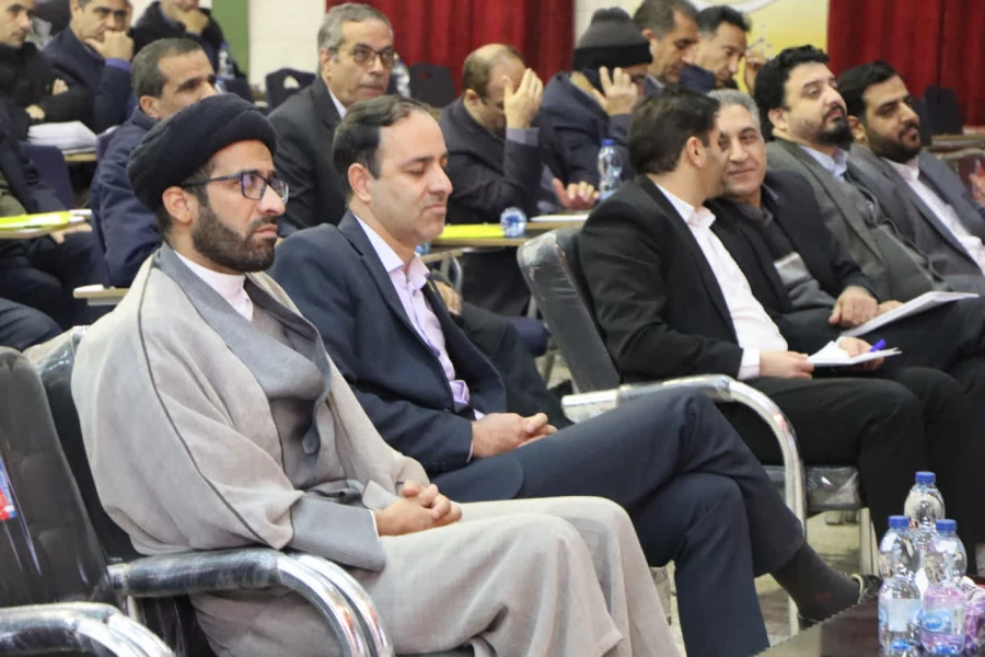 برگزاری دوره بالندگی برای سرپرستان سراهای دانشجویی،مسؤلان،کارشناسان آموزش و دانشجویی استان 3