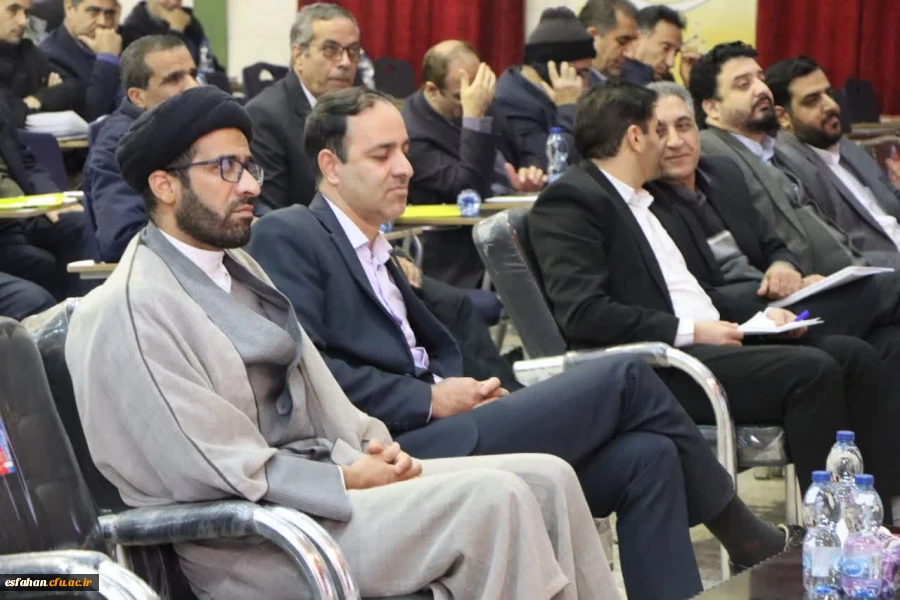 برگزاری دوره بالندگی برای سرپرستان سراهای دانشجویی،مسؤلان،کارشناسان آموزش و دانشجویی استان 13