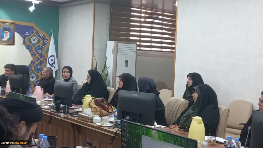 برگزاری جلسه هم اندیشی و صمیمی دبیران و اعضای کانون های علمی فرهنگی شاهد و ایثار، کارشناسان رابط شاهد و فعالان کنگره شهدای بسیجی دانشگاه فرهنگیان استان اصفهان  در تاریخ 1404/10/09 با جناب دکتر پناهی و اعضای هیئت رئیسه دانشگاه فرهنگیان استان اصفهان در ساخت