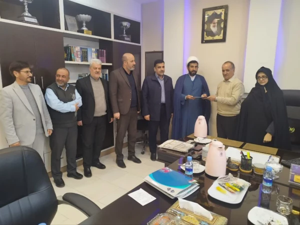 تجلیل از کارکنان جانباز به مناسبت تولد حضرت ابوالفضل و روز جانباز 
 2