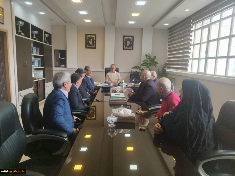 نشستی با حضور تجربه داران امر تعلیم و تربیت 2