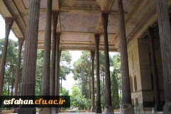 چهل ستون اصفهان 6