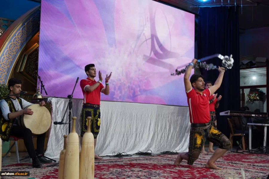 مراسم بزرگداشت نیمه شعبان و سالگرد پیروزی انقلاب با حضور کارکنان و خانواده دانشگاه فرهنگیان اصفهان 16