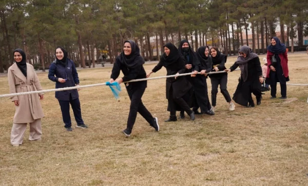 مراسم بزرگداشت نیمه شعبان و سالگرد پیروزی انقلاب با حضور کارکنان و خانواده دانشگاه فرهنگیان اصفهان 8