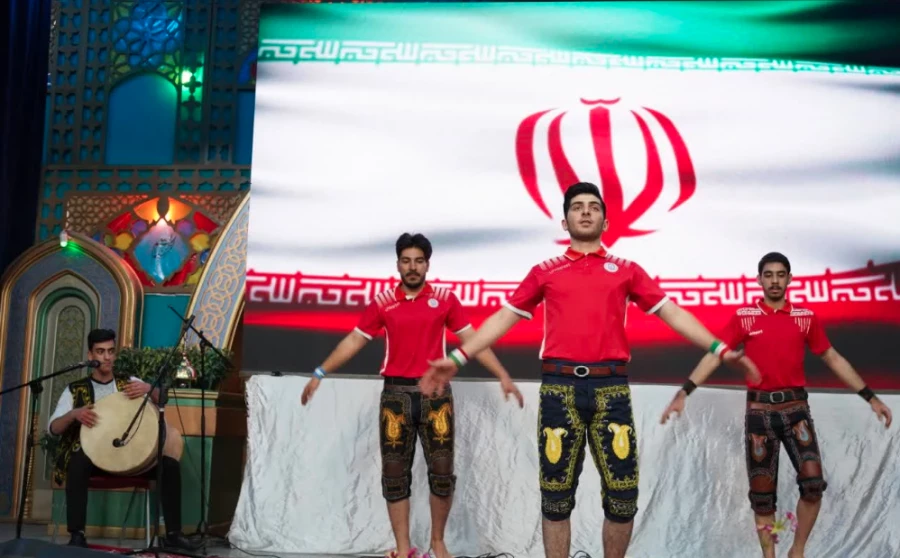 مراسم بزرگداشت نیمه شعبان و سالگرد پیروزی انقلاب با حضور کارکنان و خانواده دانشگاه فرهنگیان اصفهان 15