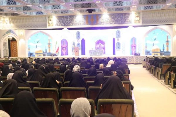 برگزاری نشست علمی معرفتی برای دانشجویان زیارت اولی از دانشگاه فرهنگیان اصفهان 
 3