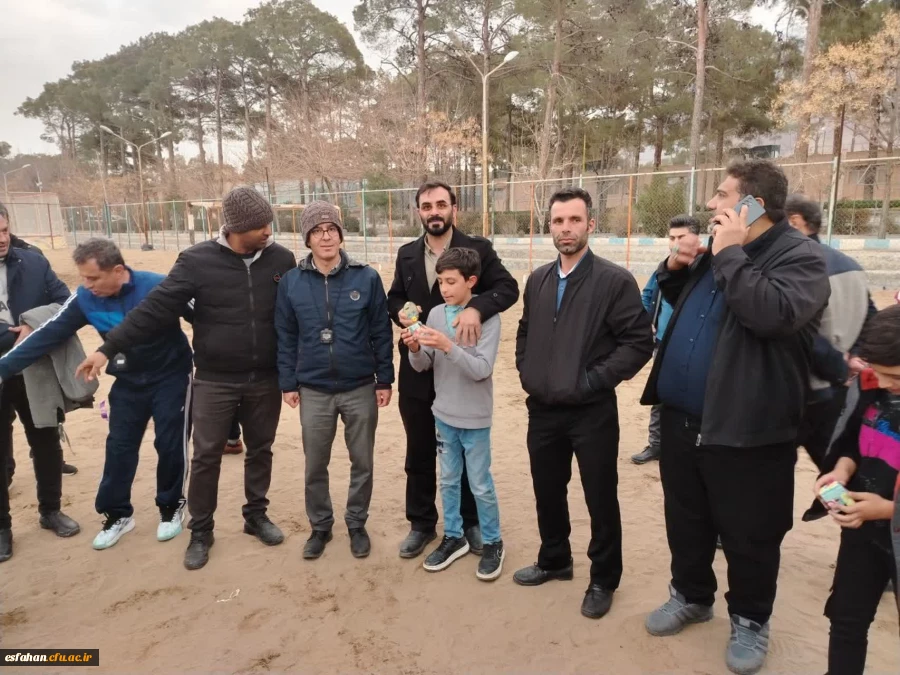 مراسم بزرگداشت نیمه شعبان و سالگرد پیروزی انقلاب با حضور کارکنان و خانواده دانشگاه فرهنگیان اصفهان 19