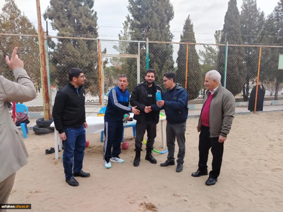 مراسم بزرگداشت نیمه شعبان و سالگرد پیروزی انقلاب با حضور کارکنان و خانواده دانشگاه فرهنگیان اصفهان 22