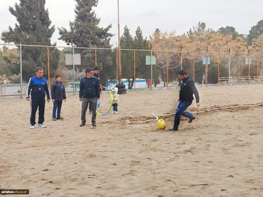 مراسم بزرگداشت نیمه شعبان و سالگرد پیروزی انقلاب با حضور کارکنان و خانواده دانشگاه فرهنگیان اصفهان 23
