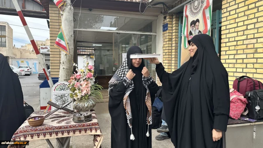 برگزاری اردوی زیارتی ـ فرهنگی مشهداولی ها ویژه دانشجومعلمان دختر دانشگاه فرهنگیان استان اصفهان
 36