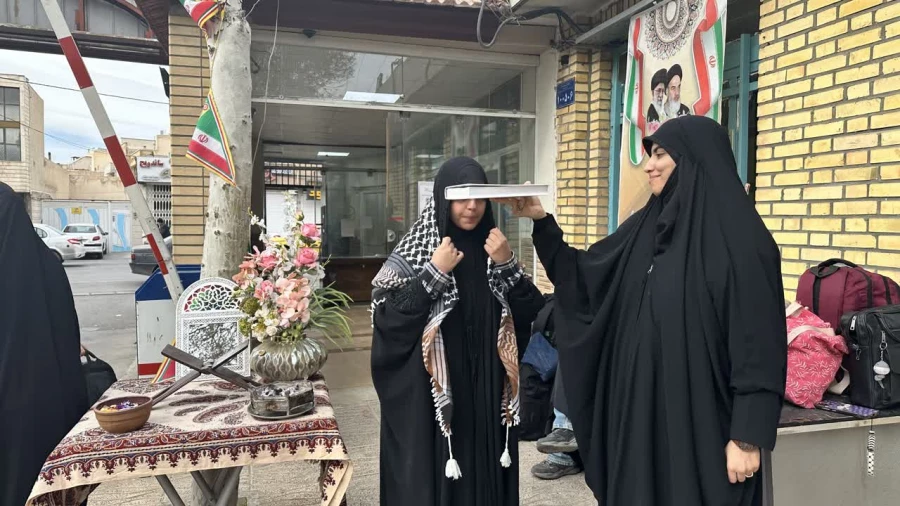 برگزاری اردوی زیارتی ـ فرهنگی مشهداولی ها ویژه دانشجومعلمان دختر دانشگاه فرهنگیان استان اصفهان
 37