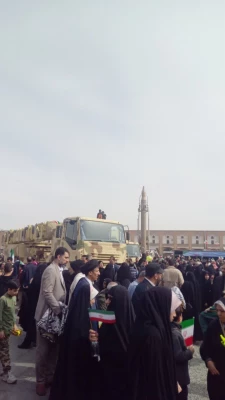 گزارش تصویری از حضور خانواده دانشگاه فرهنگیان استان اصفهان در راهپیمایی ۲۲ بهمن ماه ۱۴۰۴ 25