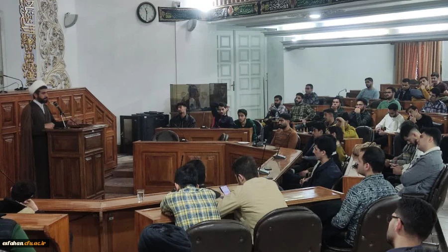 برگزاری اردوی «زیارت اولی ها» ویژه دانشجومعلمان دانشگاه فرهنگیان اصفهان با حضور  ۹۰۰ نفر در مشهد مقدس
 19