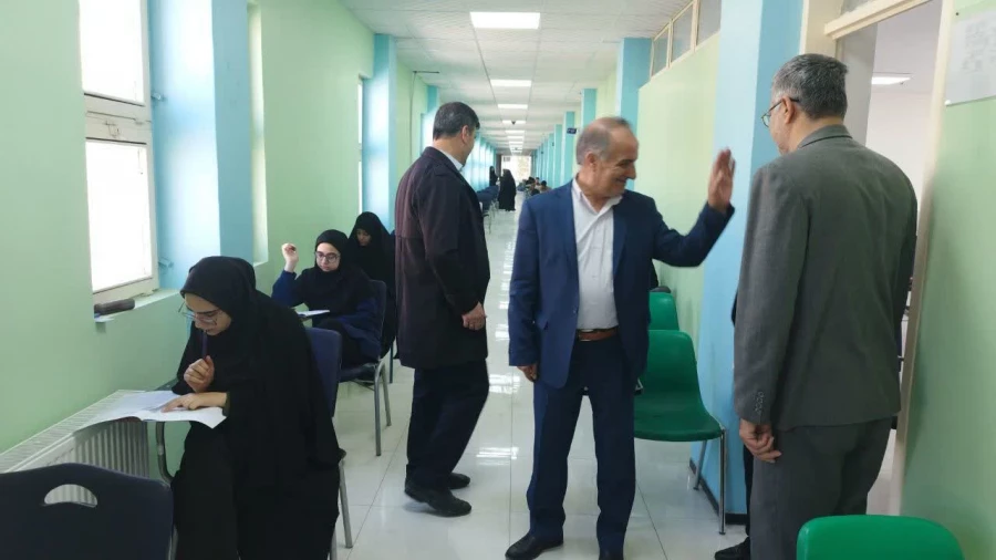 بازدید سرپرست دانشگاه فرهنگیان استان اصفهان از حوزه برگزاری المپیاد علمی دانشجویی دانشگاه فرهنگیان استان اصفهان  5