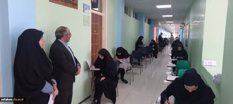 بازدید سرپرست دانشگاه فرهنگیان استان اصفهان از حوزه برگزاری المپیاد علمی دانشجویی دانشگاه فرهنگیان استان اصفهان  7