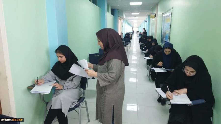 بازدید سرپرست دانشگاه فرهنگیان استان اصفهان از حوزه برگزاری المپیاد علمی دانشجویی دانشگاه فرهنگیان استان اصفهان  8