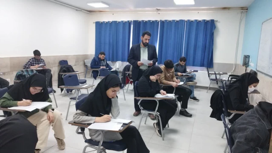 بازدید سرپرست دانشگاه فرهنگیان استان اصفهان از حوزه برگزاری المپیاد علمی دانشجویی دانشگاه فرهنگیان استان اصفهان  11