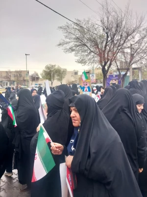 گزارش تصویری از حضور خانواده دانشگاه فرهنگیان استان اصفهان در مراسم روز جهانی قدس ۱۴۰۴ 3