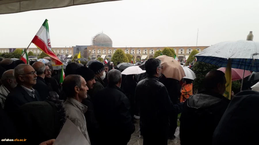 گزارش تصویری از حضور خانواده دانشگاه فرهنگیان استان اصفهان در مراسم روز جهانی قدس ۱۴۰۴ 8