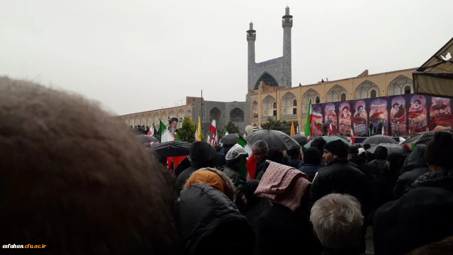 گزارش تصویری از حضور خانواده دانشگاه فرهنگیان استان اصفهان در مراسم روز جهانی قدس ۱۴۰۴ 9