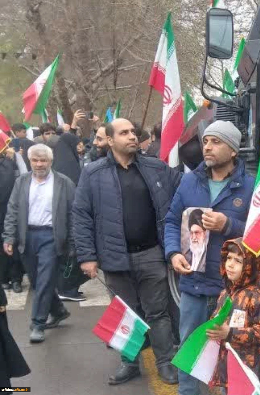گزارش تصویری از حضور خانواده دانشگاه فرهنگیان استان اصفهان در مراسم روز جهانی قدس ۱۴۰۴ 22