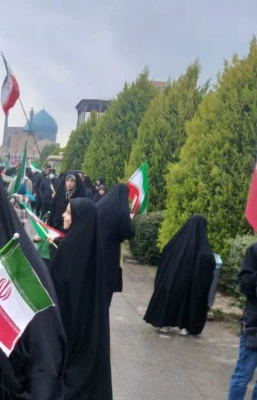 گزارش تصویری از حضور خانواده دانشگاه فرهنگیان استان اصفهان در مراسم روز جهانی قدس ۱۴۰۴ 23