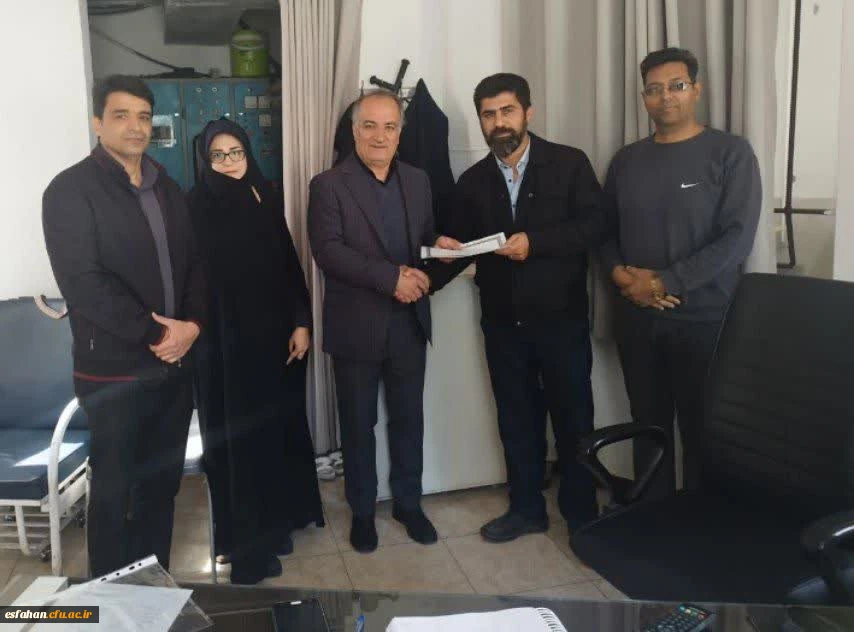 دیدار و تقدیر سرپرست دانشگاه فرهنگیان استان و همراهان از نیروهای حفاظت فیزیکی دانشگاه فرهنگیان اصفهان 5