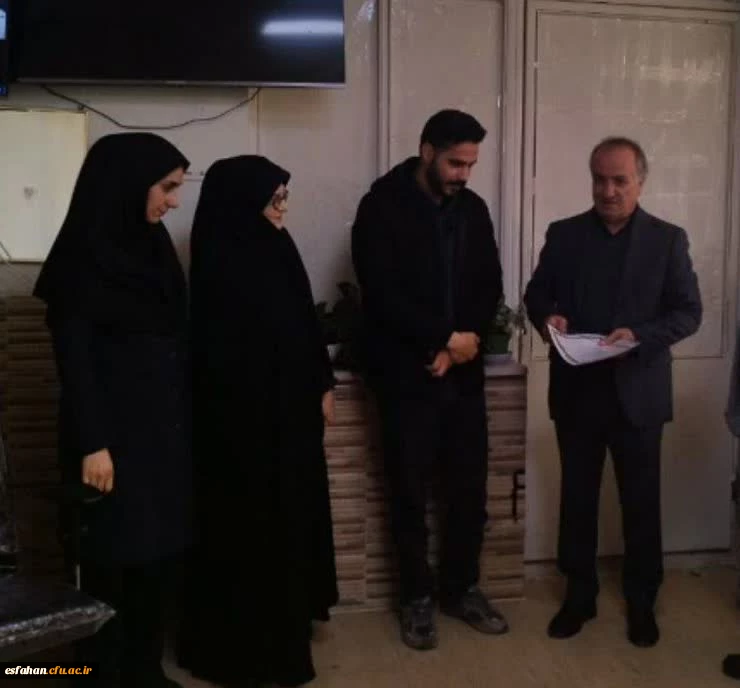 دیدار و تقدیر سرپرست دانشگاه فرهنگیان استان و همراهان از نیروهای حفاظت فیزیکی دانشگاه فرهنگیان اصفهان 6