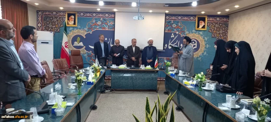برگزاری مراسم تکریم و معارفه مدیران گروه های الهیات و معارف اسلامی در دانشکده علوم انسانی شهید باهنر 2