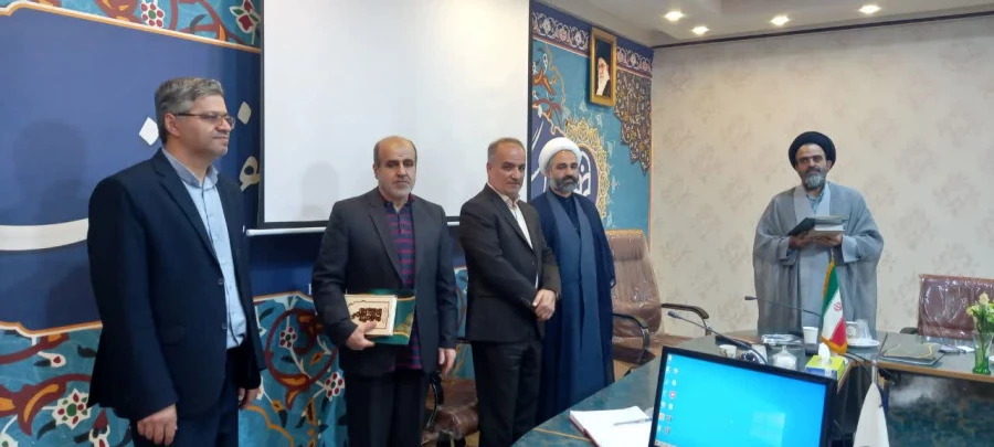 برگزاری مراسم تکریم و معارفه مدیران گروه های الهیات و معارف اسلامی در دانشکده علوم انسانی شهید باهنر 7
