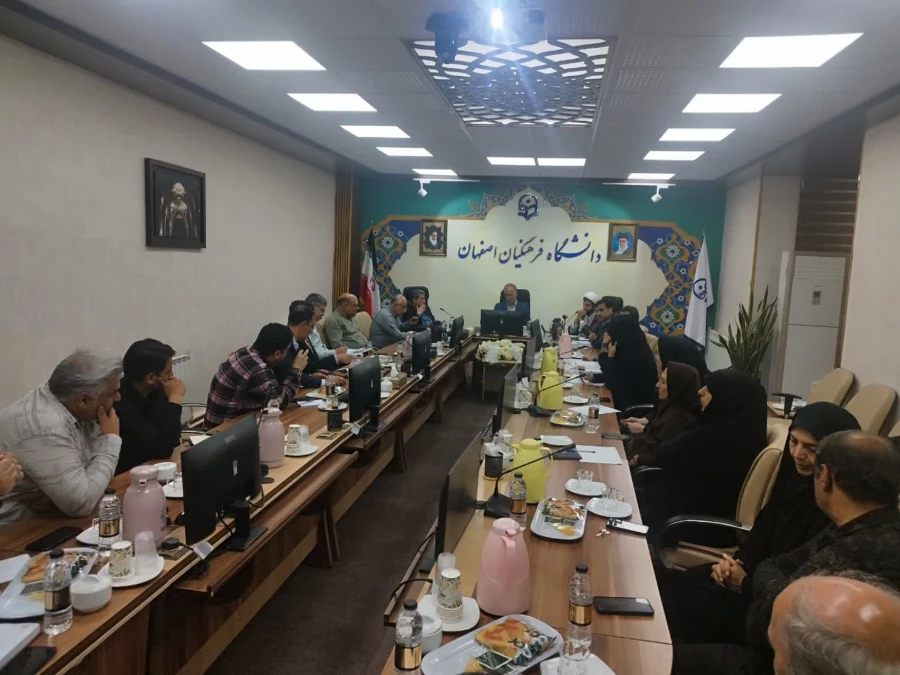 برنامه های گرامیداشت دهه سرآمدی آموزش  7