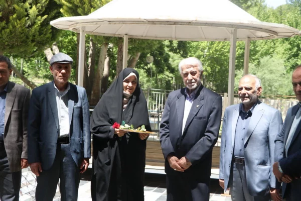 قدردانی از مقام معلم در ویژه برنامه چهارروزه دانشگاه فرهنگیان اصفهان 9