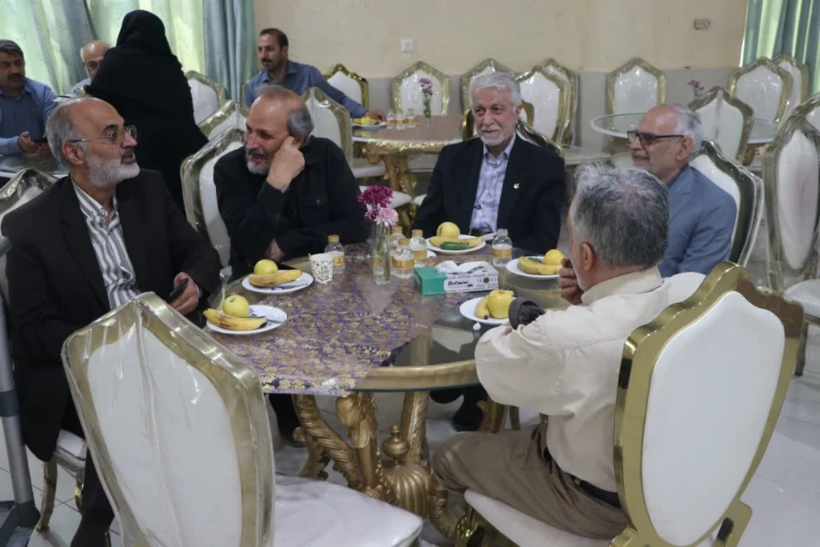 قدردانی از مقام معلم در ویژه برنامه چهارروزه دانشگاه فرهنگیان اصفهان 17