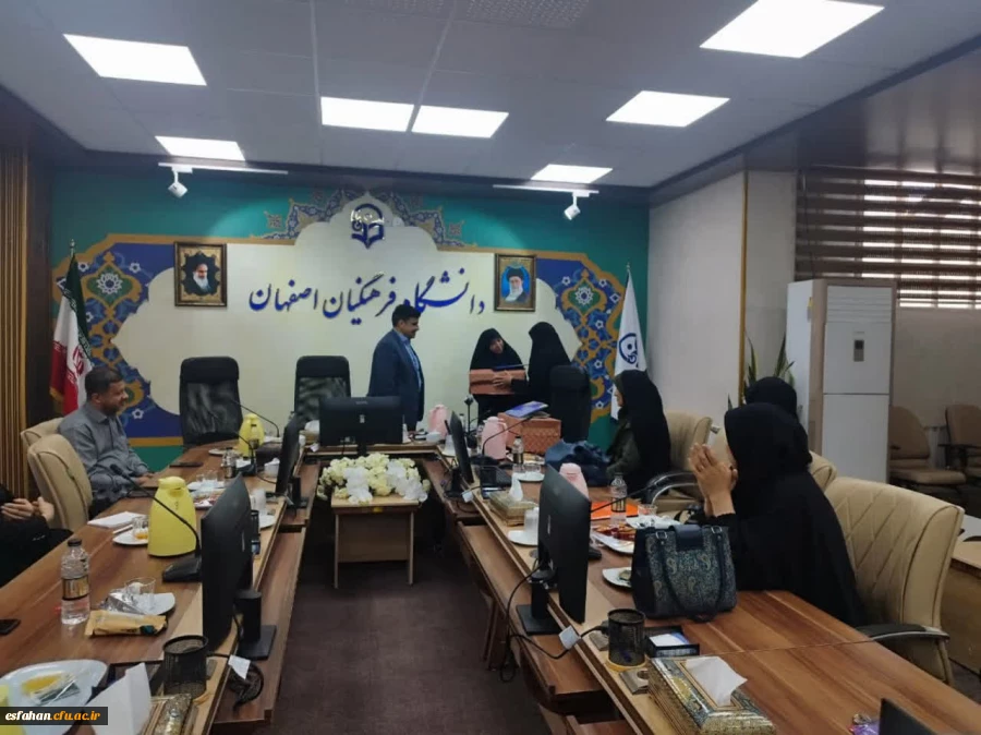 برگزاری جلسه شورای اداری استان 8