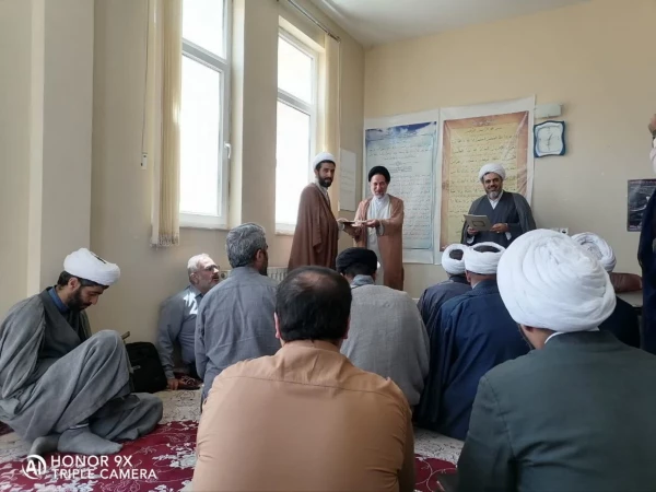انتخاب دفتر نهاد دانشگاه فرهنگیان استان  اصفهان به عنوان رتبه اول دفاتر نهاد دانشگاه های کشور 3